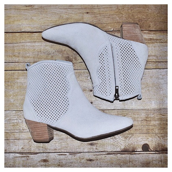Sbicca Shoes - Sbicca Gray Leora Boot